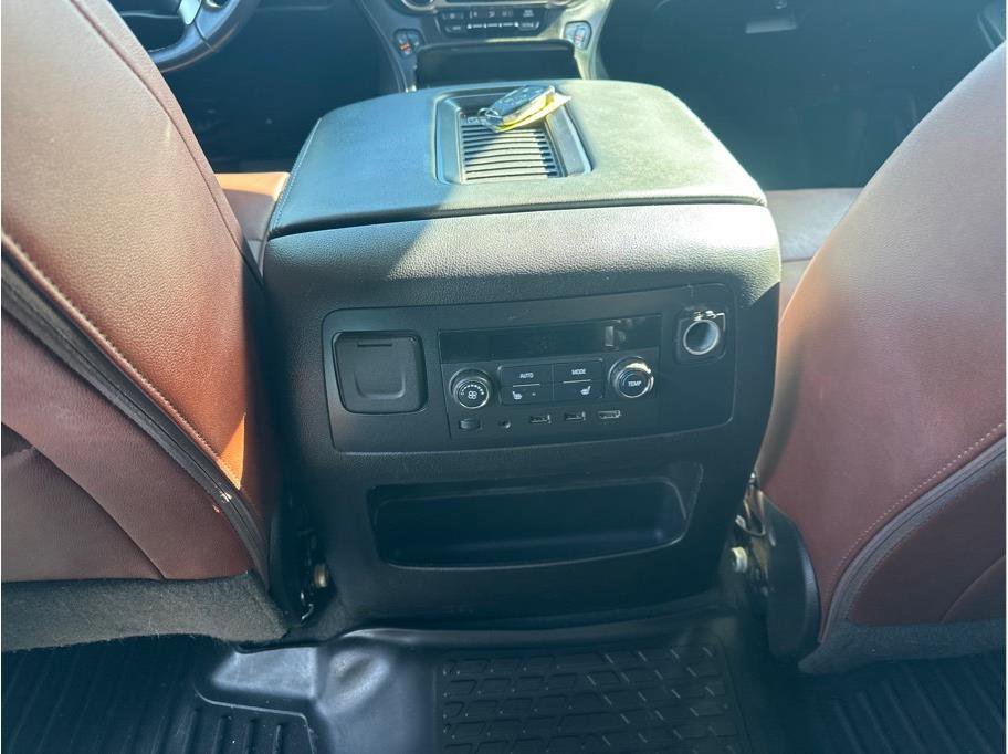 Used 2019 Chevrolet Tahoe Premier w/ Premier Plus Edition image 19