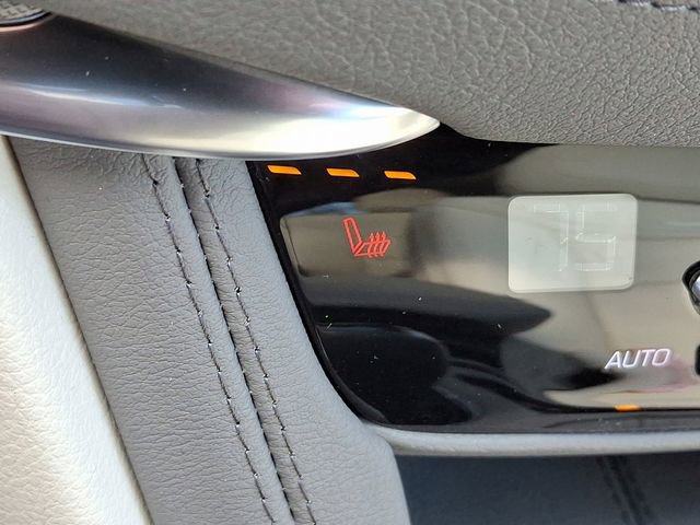 New 2025 Cadillac XT5 Premium Luxury image 16