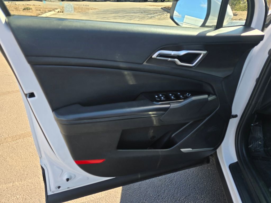 Used 2023 Kia Sportage EX AWD/4WD image 15