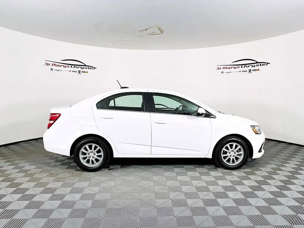 Used 2017 Chevrolet Sonic LT image 9