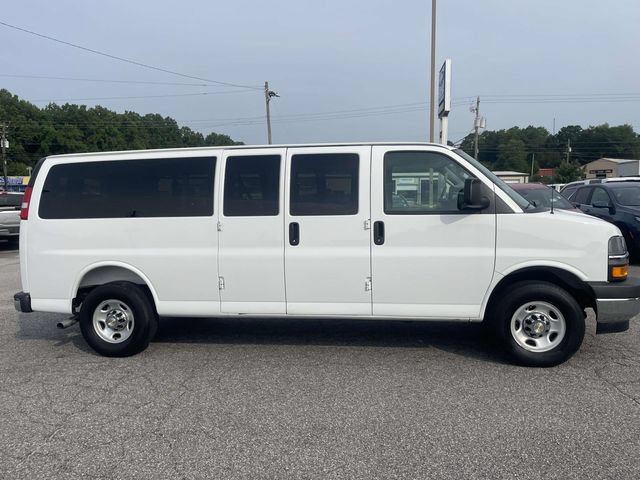 Used 2025 Chevrolet Express 3500 LT w/ LT Preferred Equipment Group RWD video 2
