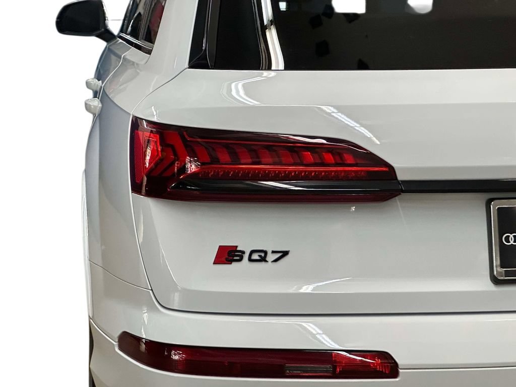 Used 2023 Audi SQ7 Premium Plus w/ Executive Package AWD/4WD image 27