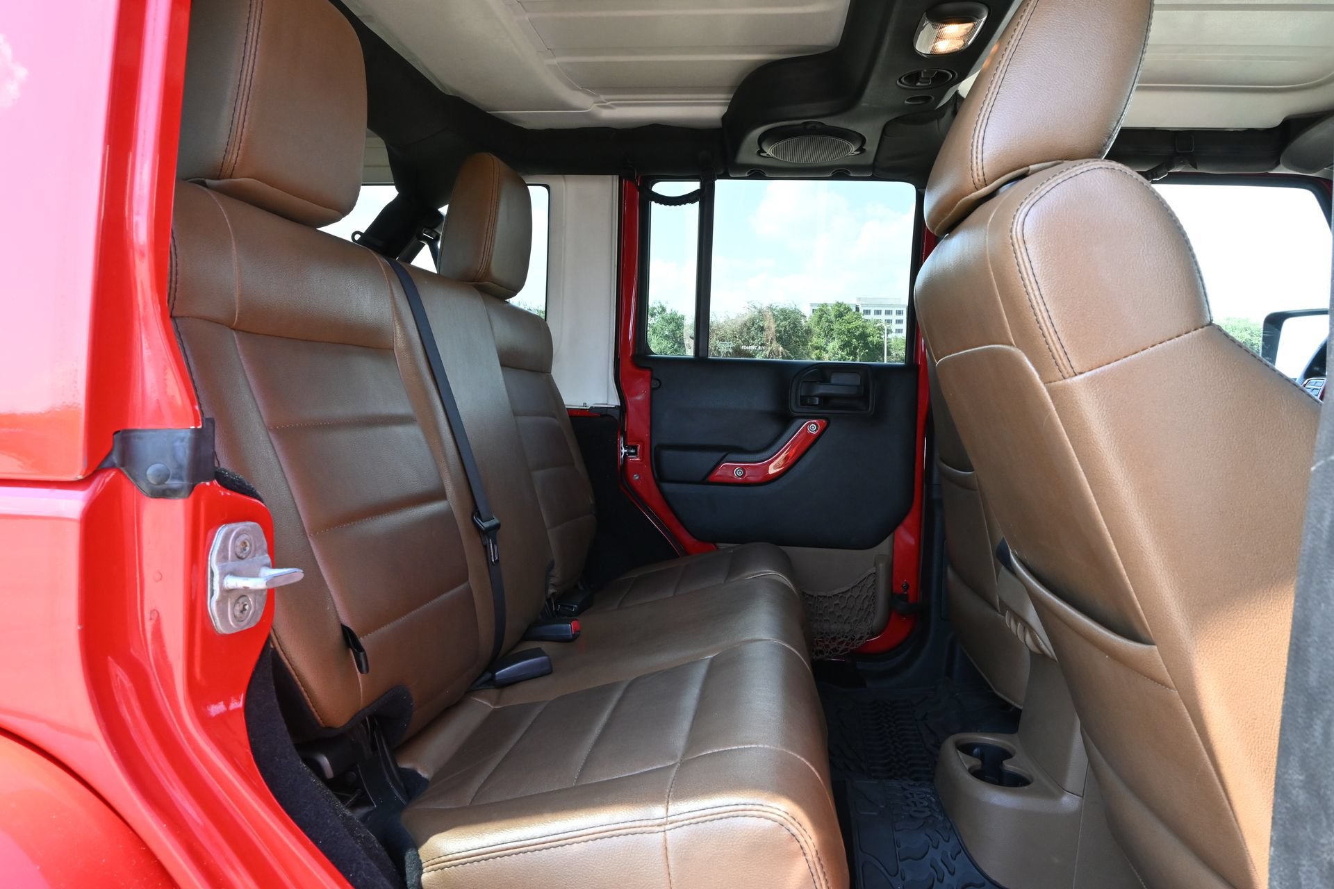 Used 2012 Jeep Wrangler Unlimited Sahara w/ Dual Top Group AWD/4WD image 20