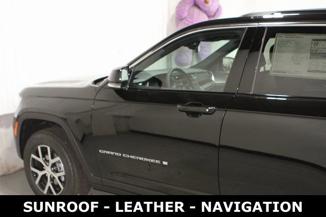 New 2025 Jeep Grand Cherokee Limited image 30