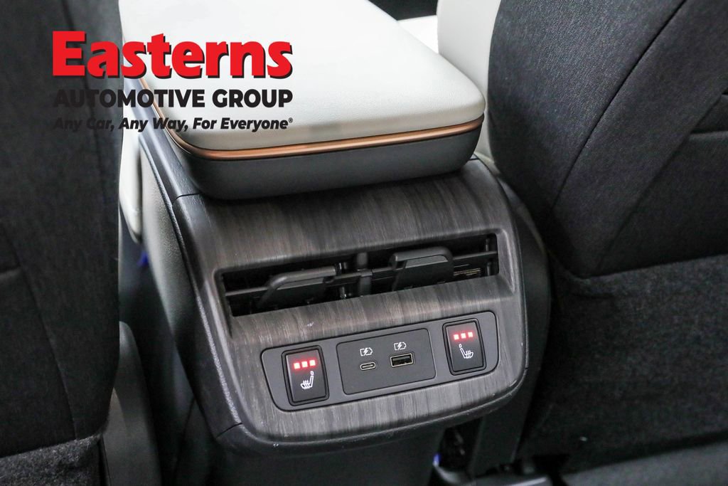 Used 2023 Nissan Ariya FWD image 22