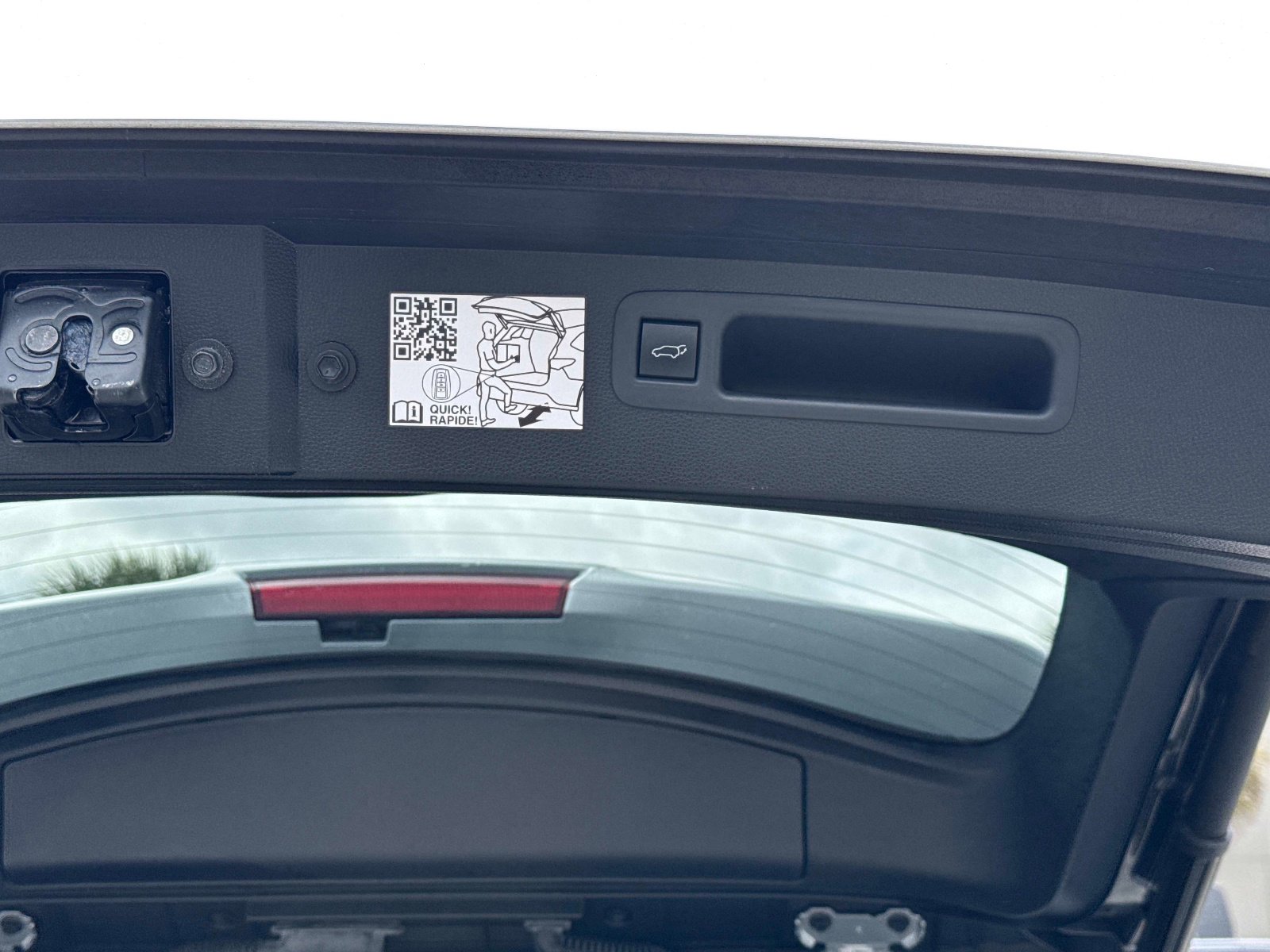 Used 2022 Toyota Highlander Limited image 12