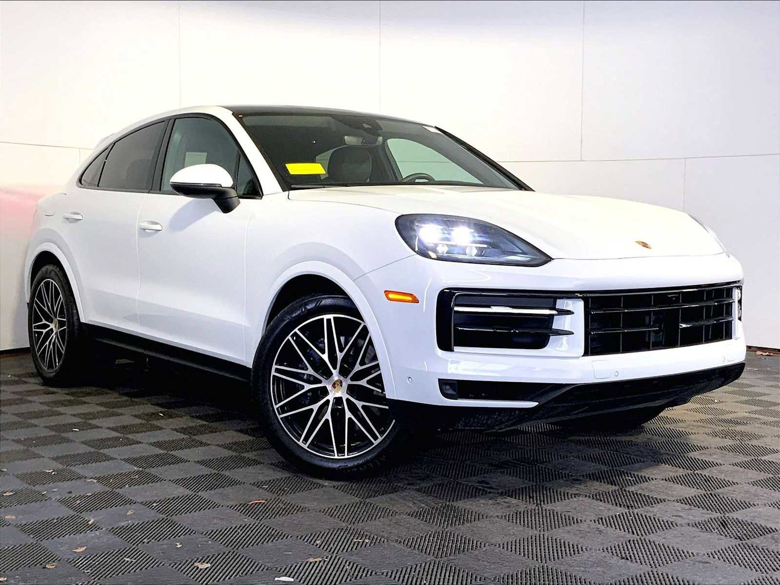 Certified 2024 Porsche Cayenne Coupe image 9