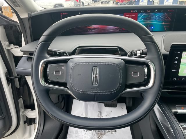 Used 2025 Lincoln Nautilus Reserve AWD/4WD image 43