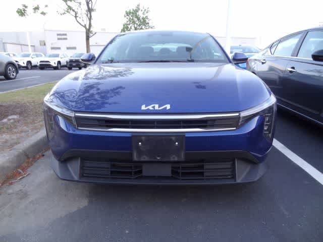Used 2025 Kia K4 LXS FWD image 2