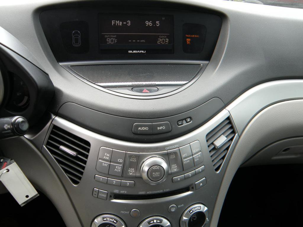 Used 2013 Subaru Tribeca Limited image 11