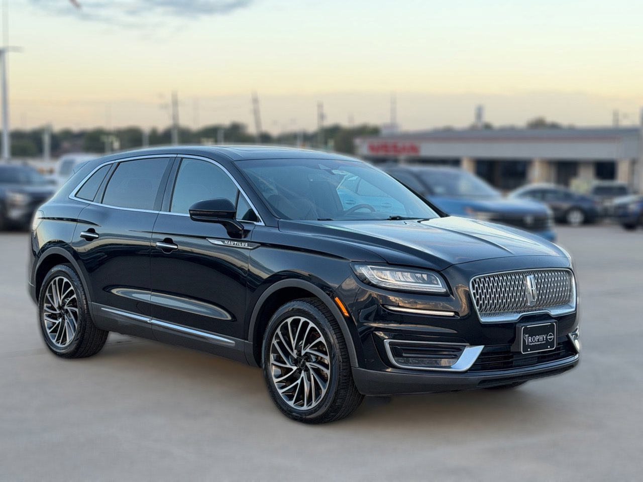Used 2019 Lincoln Nautilus Reserve w/ Cargo Utility Package FWD image 4
