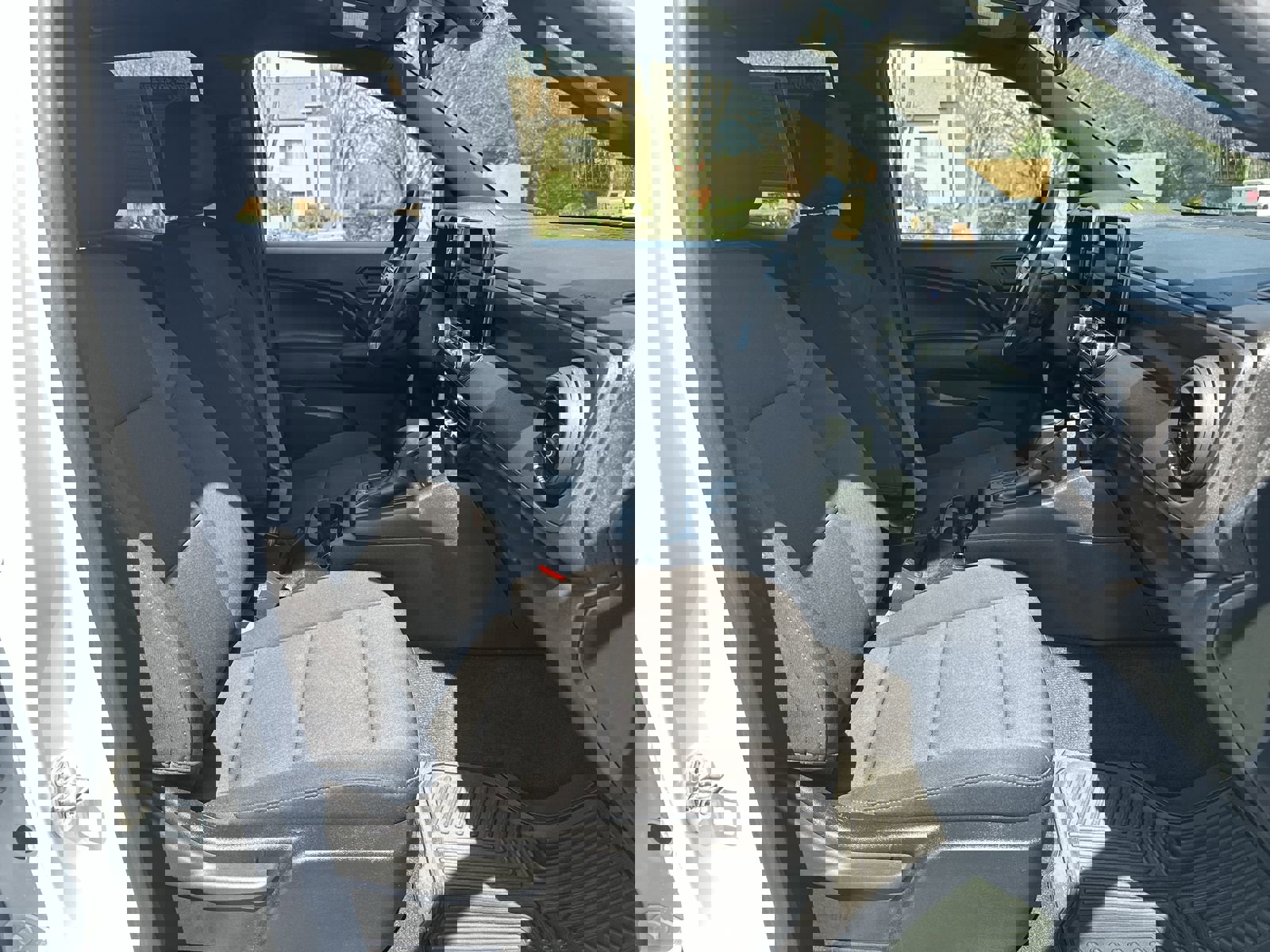 Used 2023 Chevrolet Colorado W/T image 22