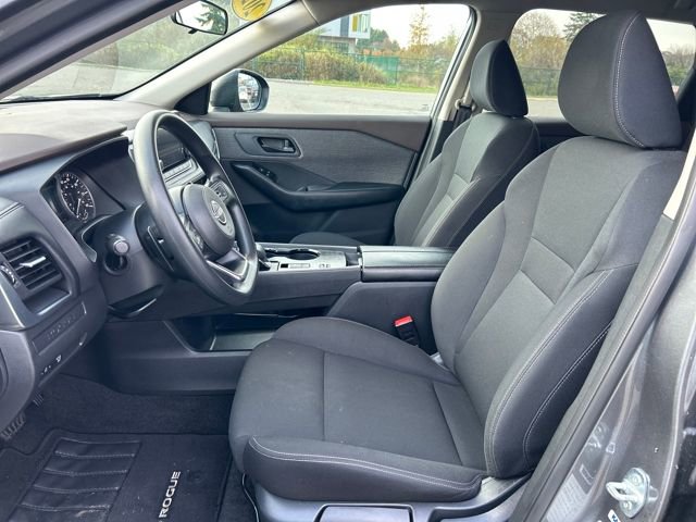 Used 2023 Nissan Rogue S image 17