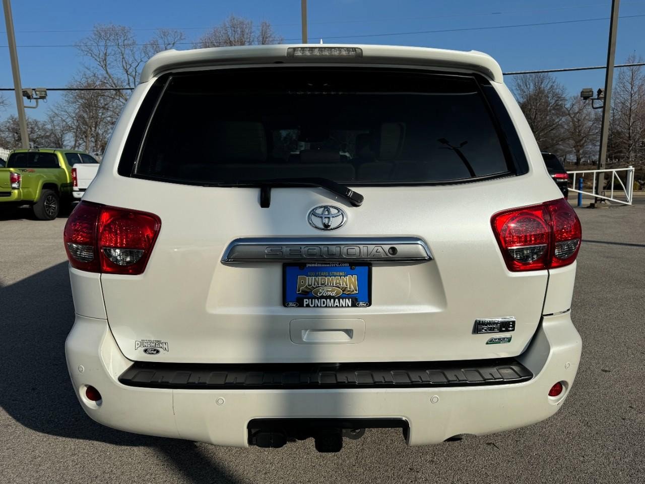 Used 2014 Toyota Sequoia Platinum image 3