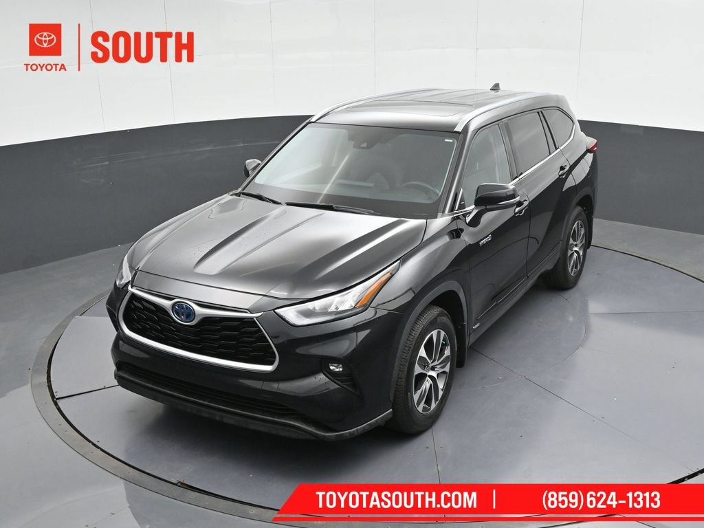 Used 2020 Toyota Highlander XLE AWD/4WD image 54