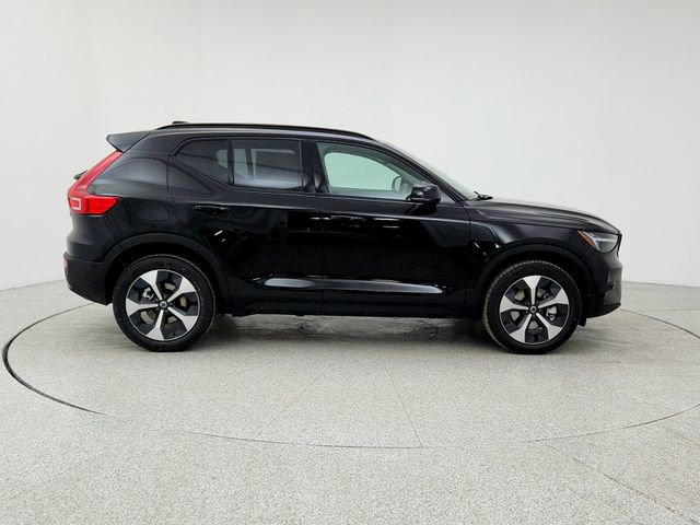 New 2026 Volvo XC40 B5 Plus w/ Protection Package Premier image 4
