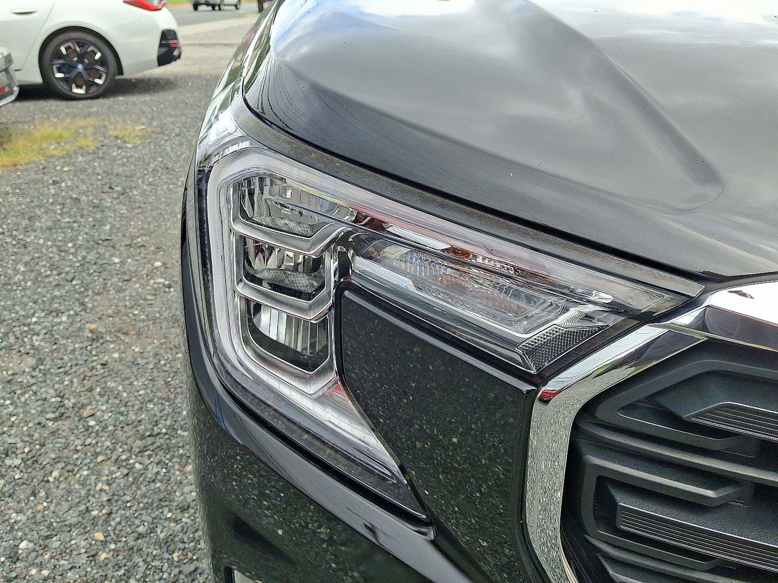 Used 2024 GMC Terrain SLE image 10