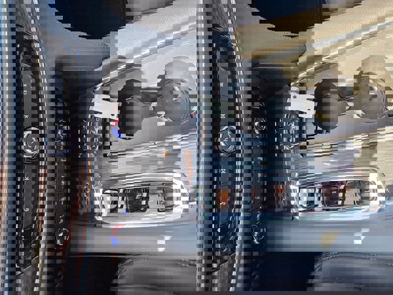 Used 2024 Buick Enclave Premium image 21