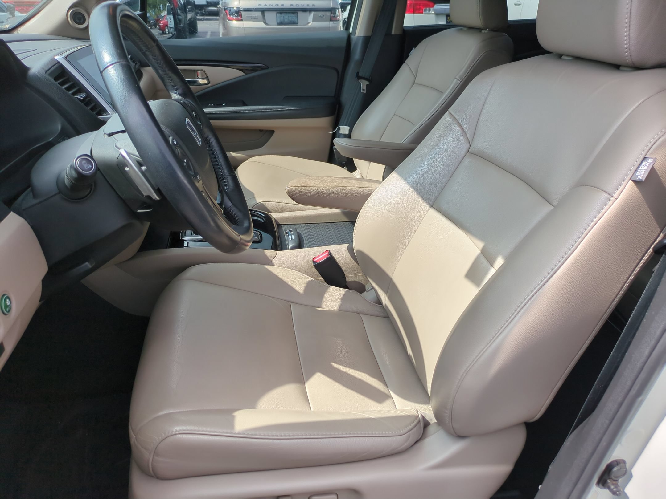 Used 2017 Honda Pilot Touring image 16