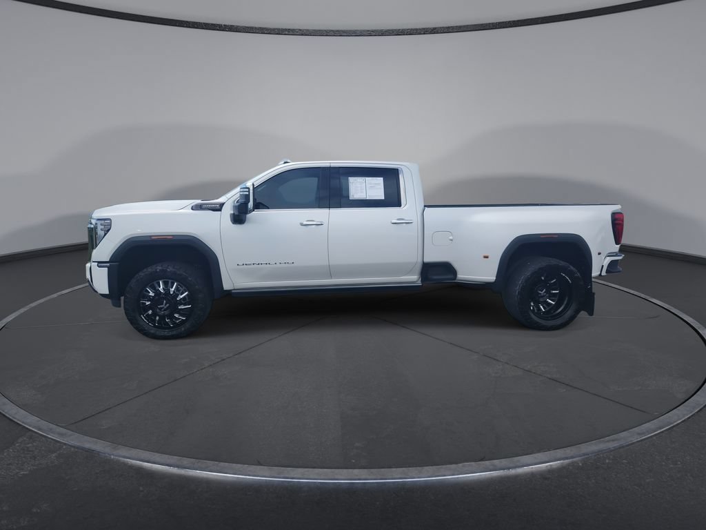 Used 2024 GMC Sierra 3500 Denali Ultimate AWD/4WD image 5