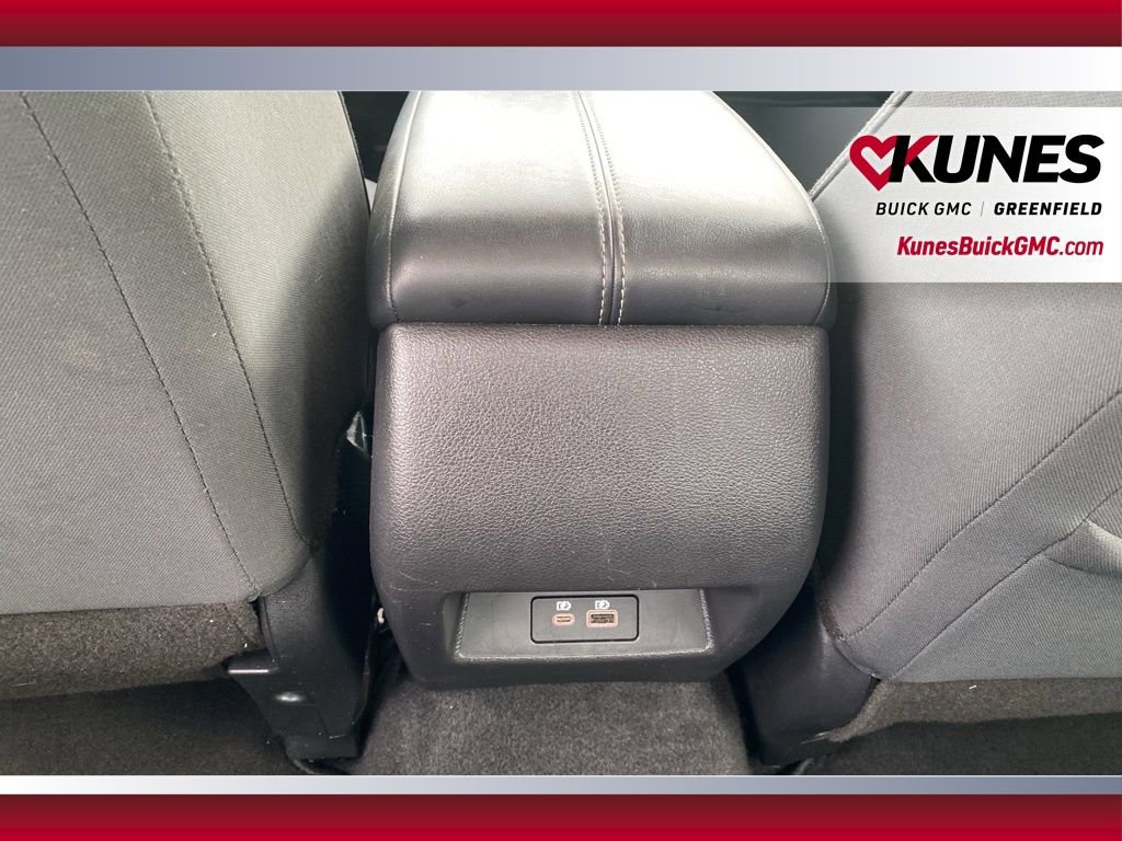 Used 2025 Nissan Altima 2.5 SV image 33