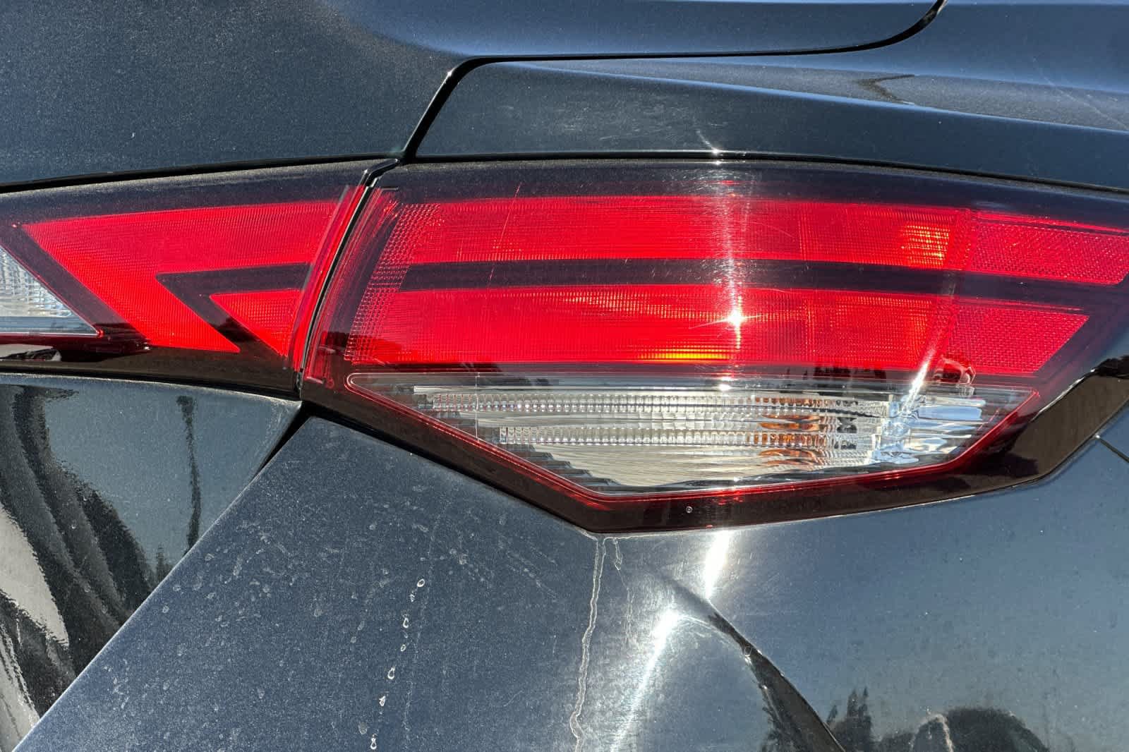 Used 2021 Nissan Sentra S FWD image 33