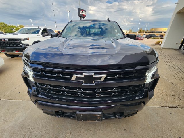 Used 2024 Chevrolet Silverado 1500 RST w/ Convenience Package II AWD/4WD image 2