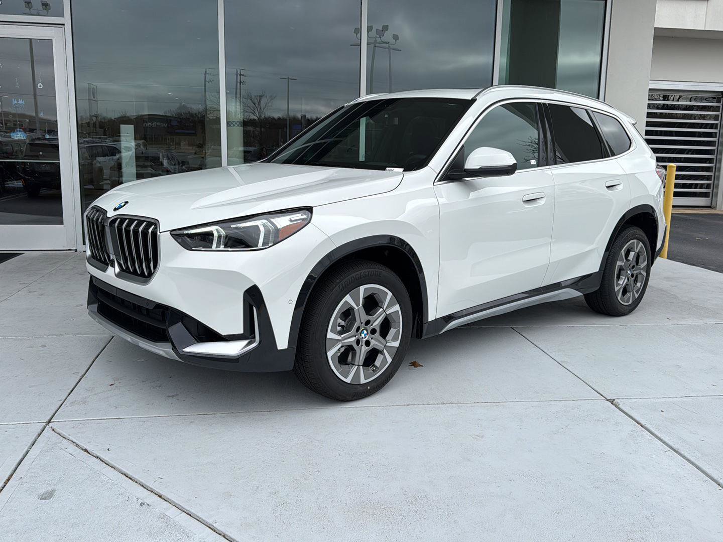 New 2026 BMW X1 xDrive28i w/ Technology Package image 1