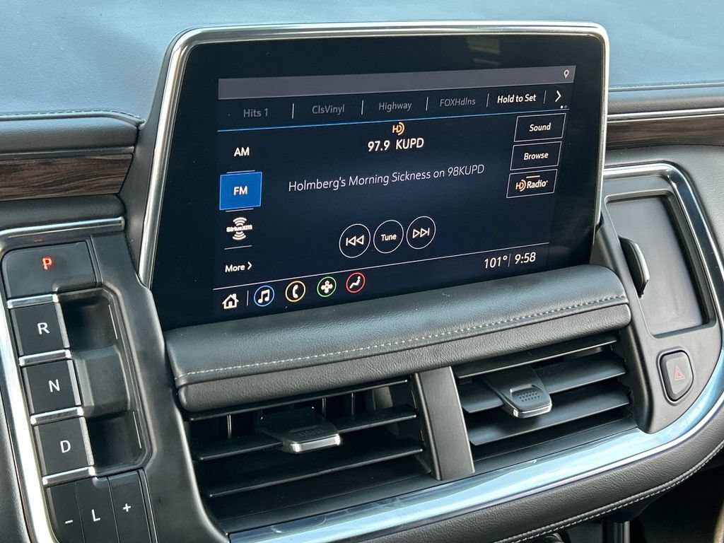 Used 2021 Chevrolet Tahoe Z71 w/ Luxury Package AWD/4WD image 13