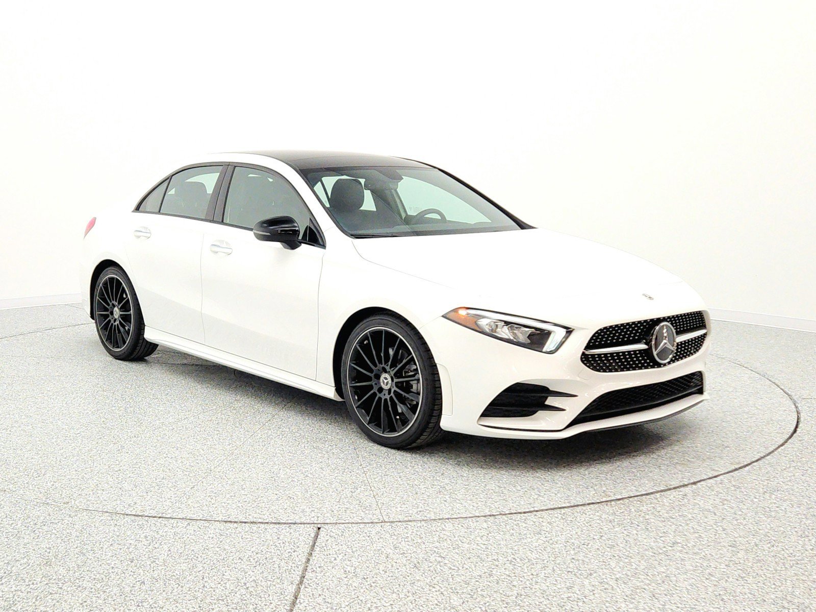 Used 2022 Mercedes-Benz A 220 image 3