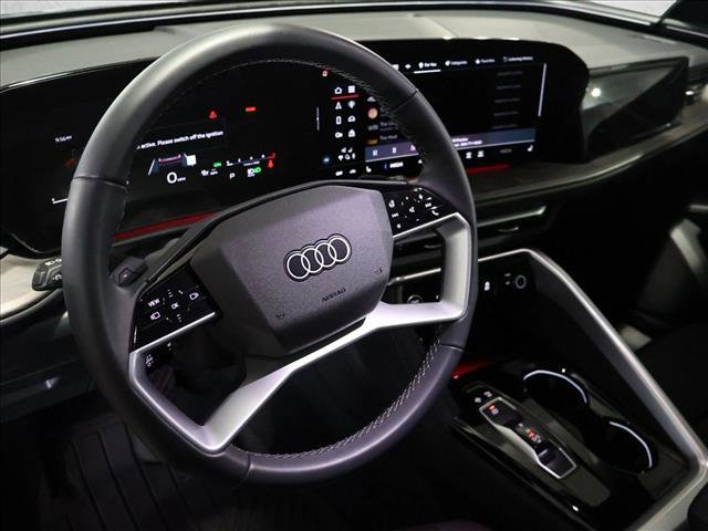 Used 2025 Audi Q5 Premium w/ Convenience Package image 13