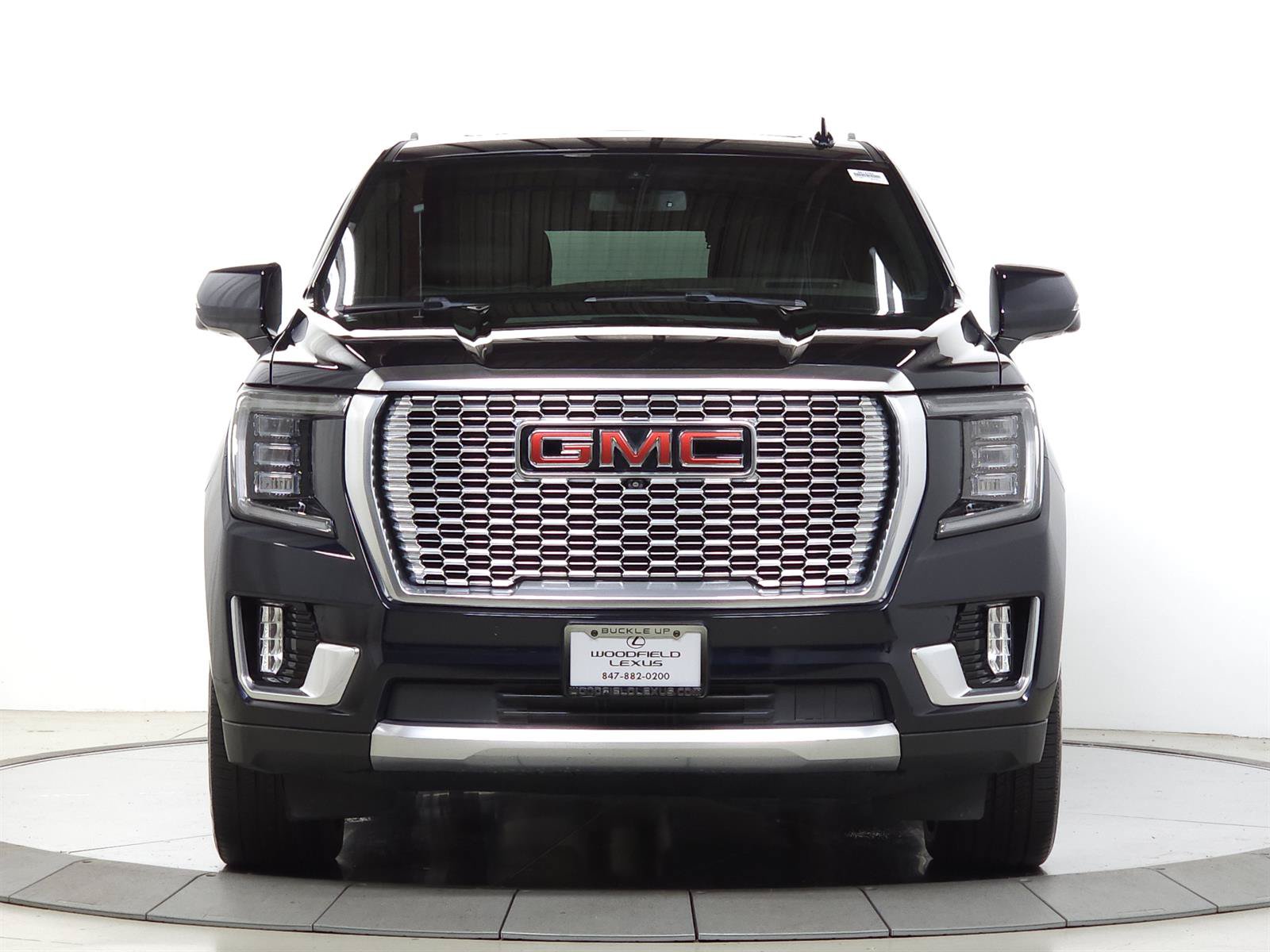 Used 2021 GMC Yukon Denali AWD/4WD image 2
