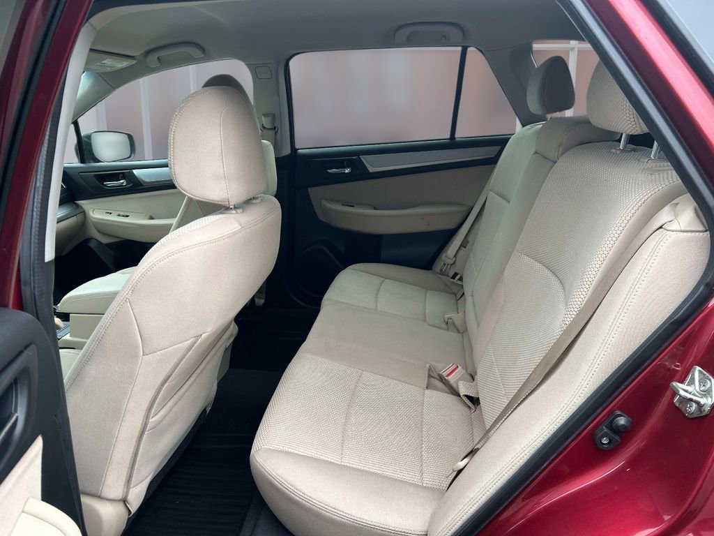 Used 2019 Subaru Outback 2.5i Premium image 12