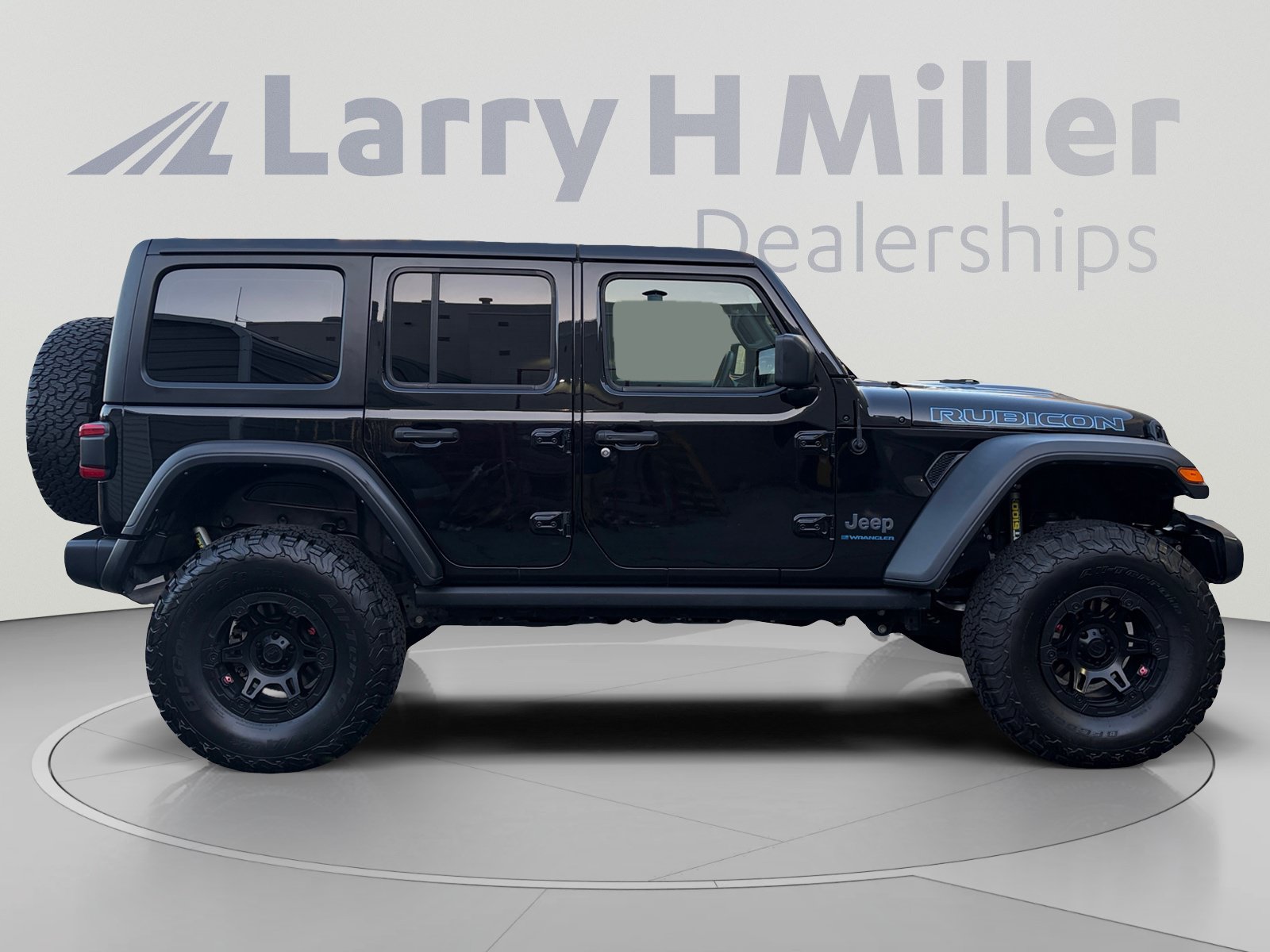 Used 2023 Jeep Wrangler Unlimited Rubicon 4xe AWD/4WD image 6
