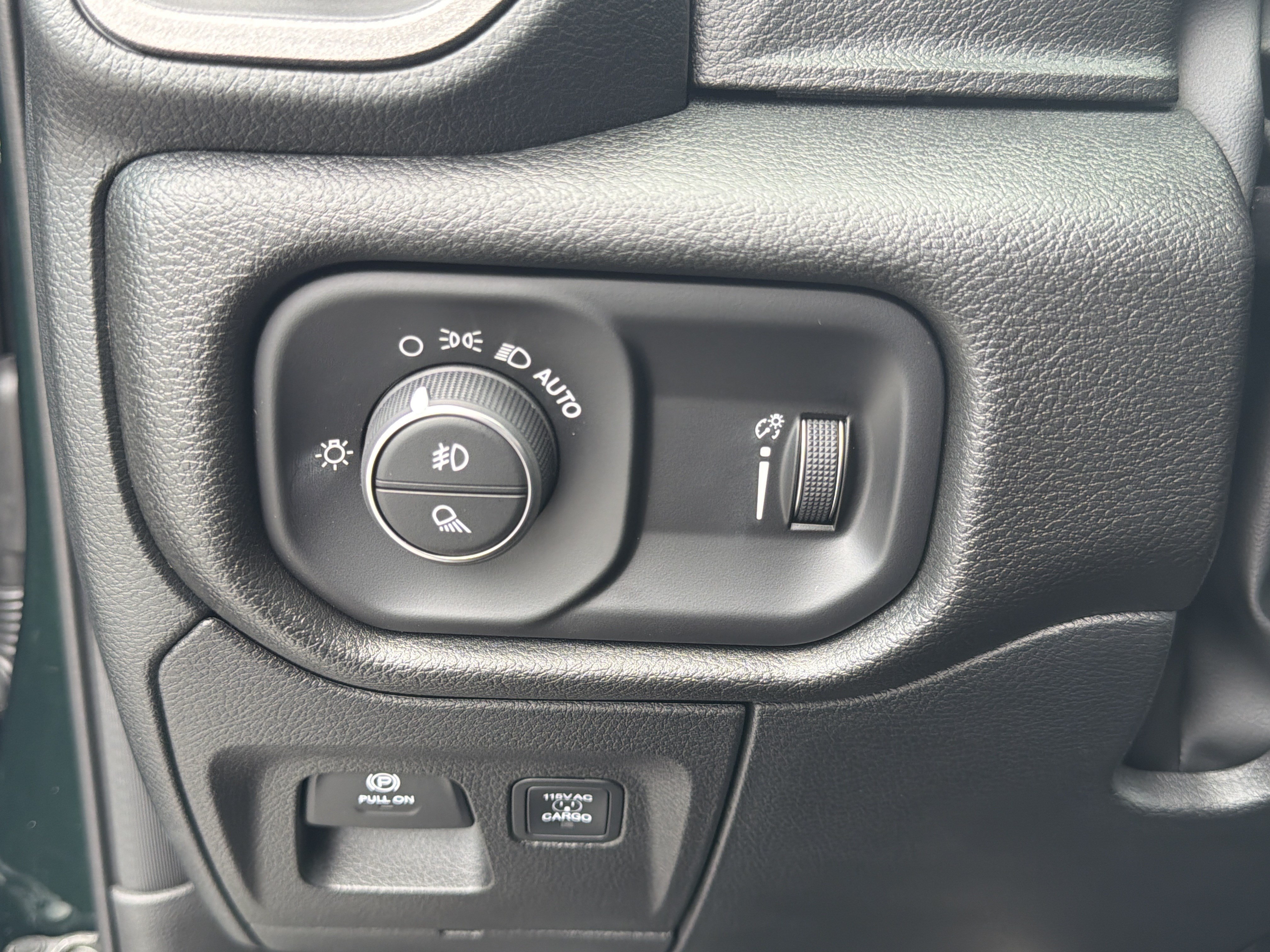 New 2026 RAM 1500 Express RWD image 38