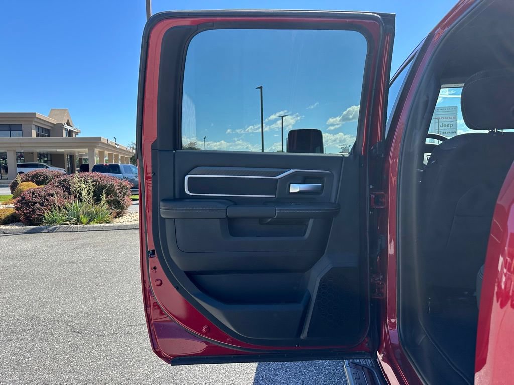 New 2026 RAM 2500 Big Horn AWD/4WD image 12