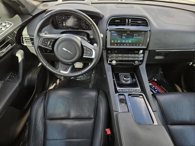 Used 2020 Jaguar F-PACE S image 24