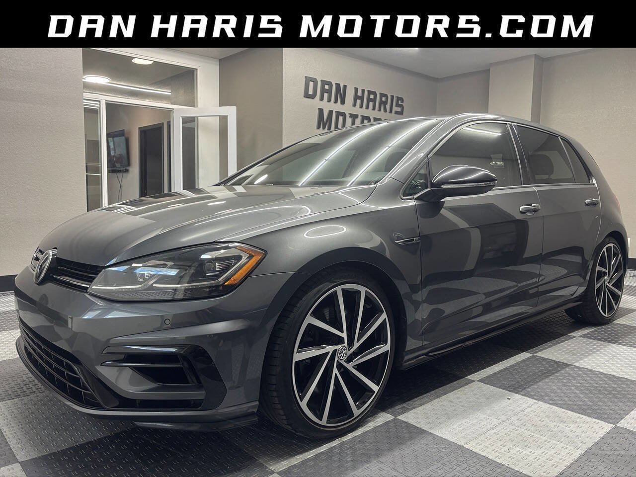 Used 2018 Volkswagen Golf 4-Door AWD/4WD image 1