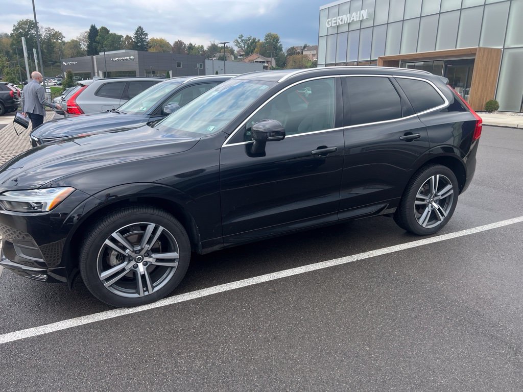 Used 2021 Volvo XC60 T5 Momentum w/ Premium Package AWD/4WD image 10