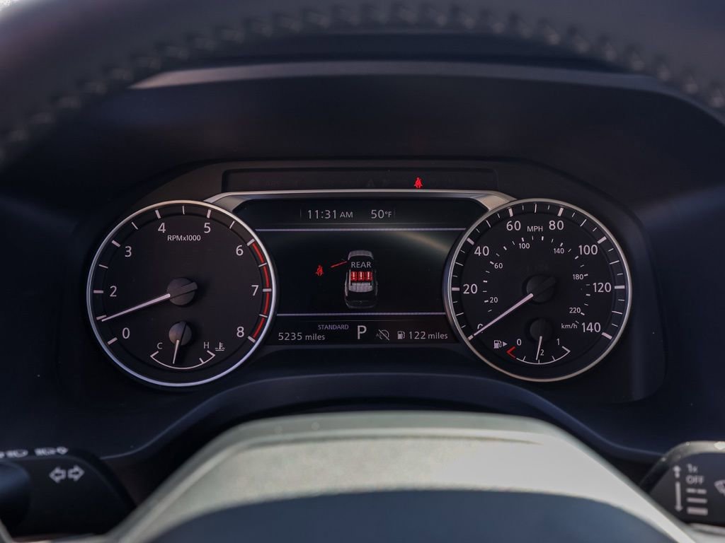 Used 2025 Nissan Rogue SV image 28