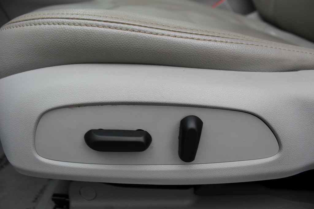 Used 2017 GMC Acadia SLE FWD image 22