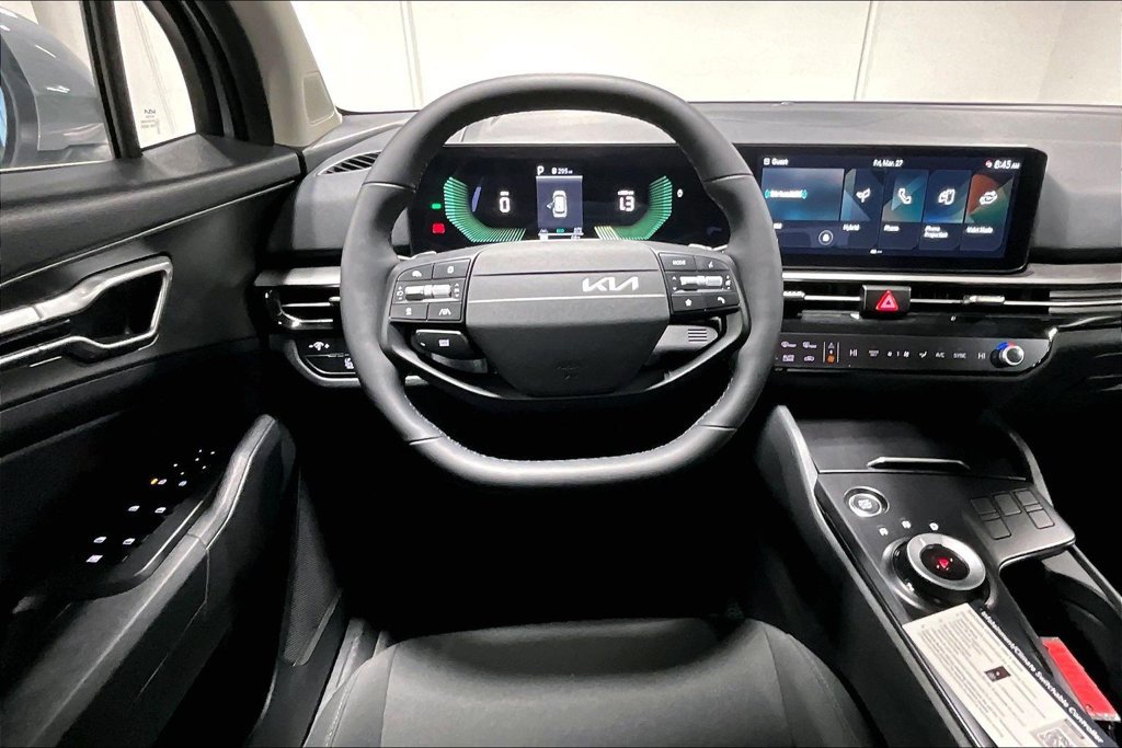 New 2026 Kia Sportage LX FWD image 11