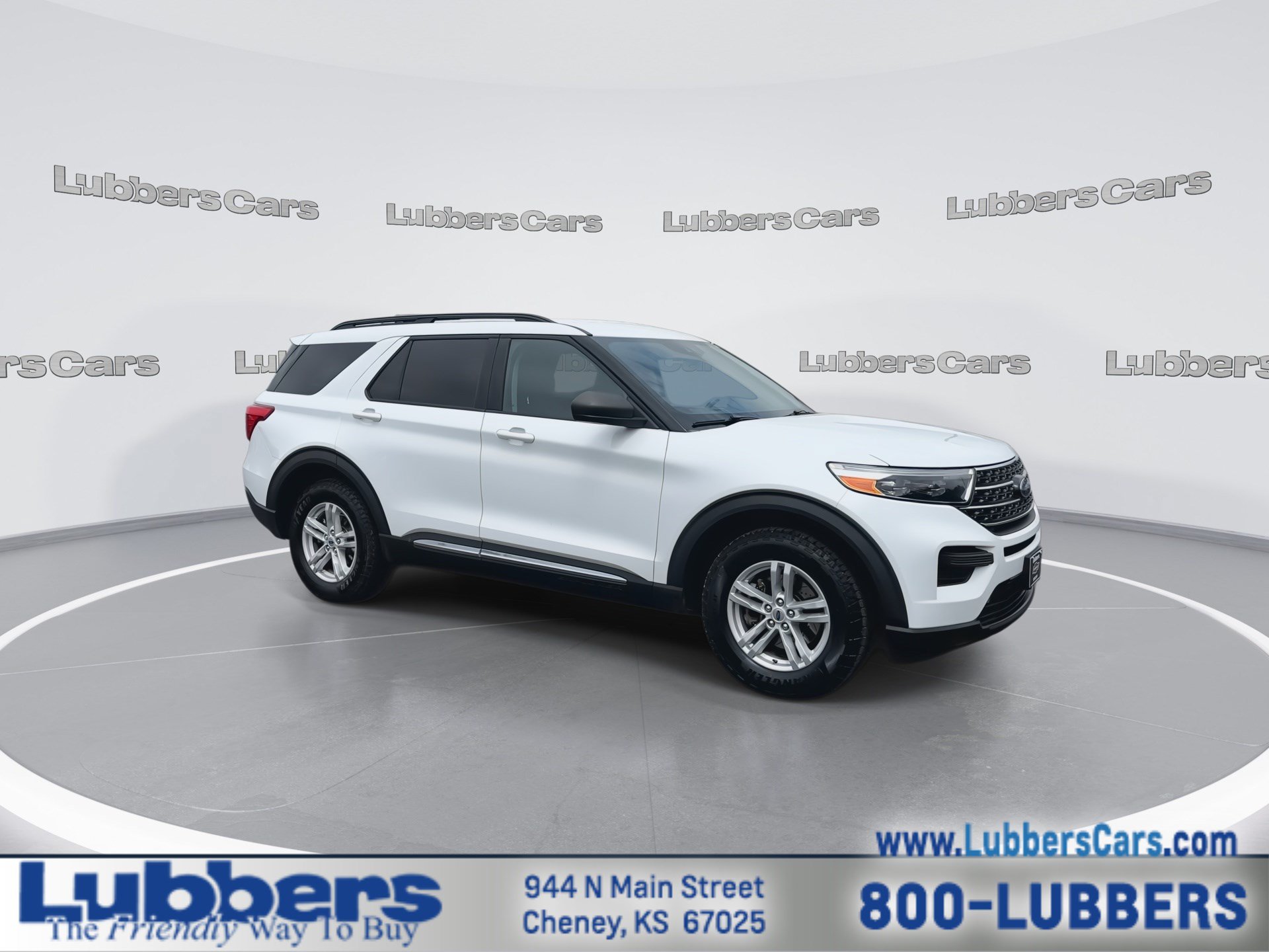 Used 2021 Ford Explorer XLT AWD/4WD image 2