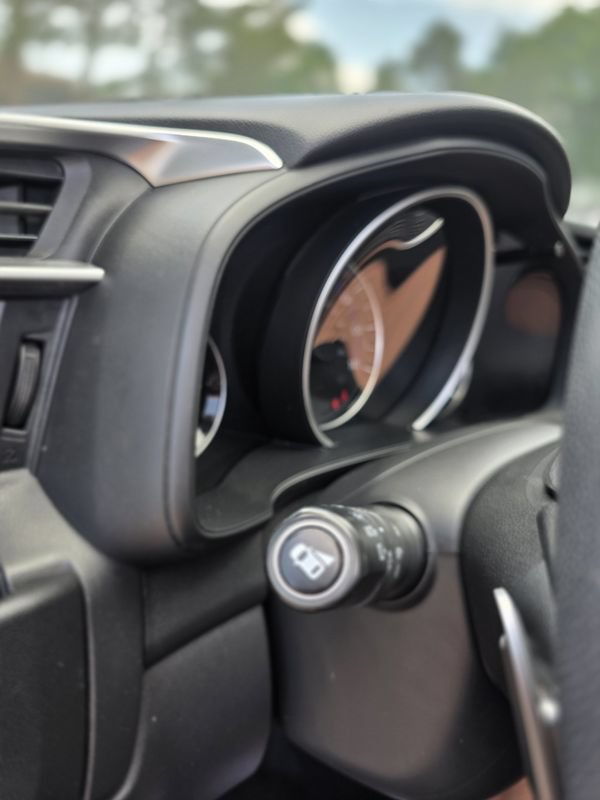 Used 2015 Honda Fit EX image 31