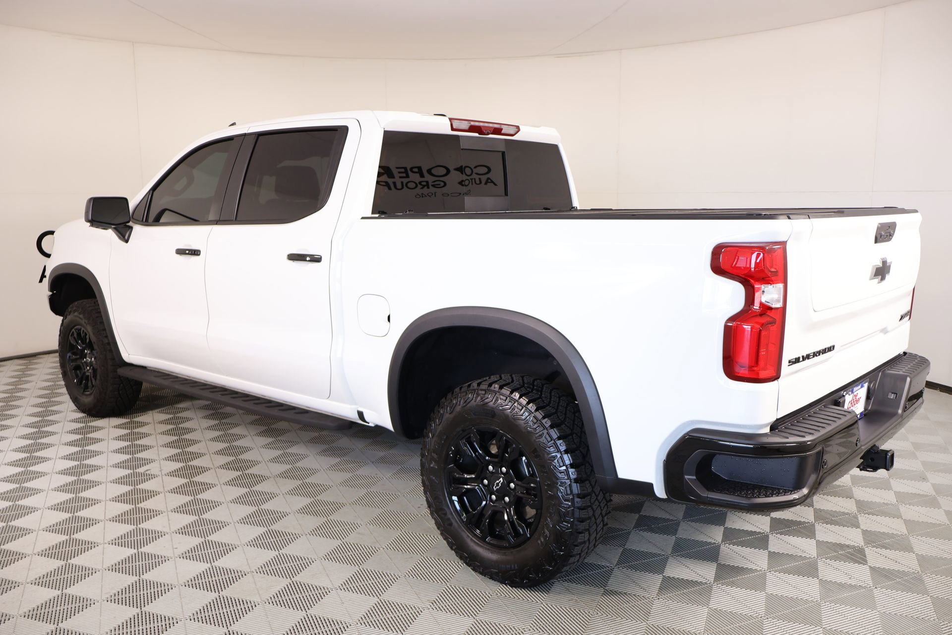 Used 2025 Chevrolet Silverado 1500 ZR2 w/ Technology Package AWD/4WD image 24