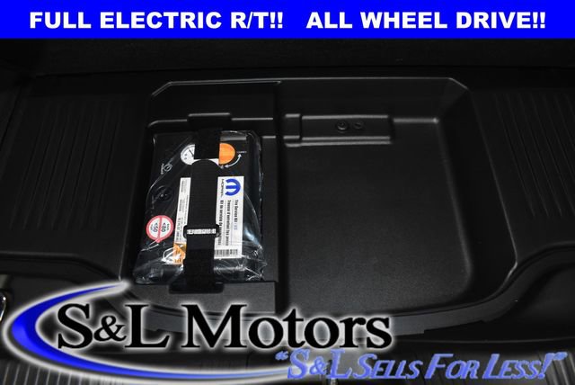 Used 2025 Dodge Charger R/T w/ Quick Order Package 25M R/T image 29