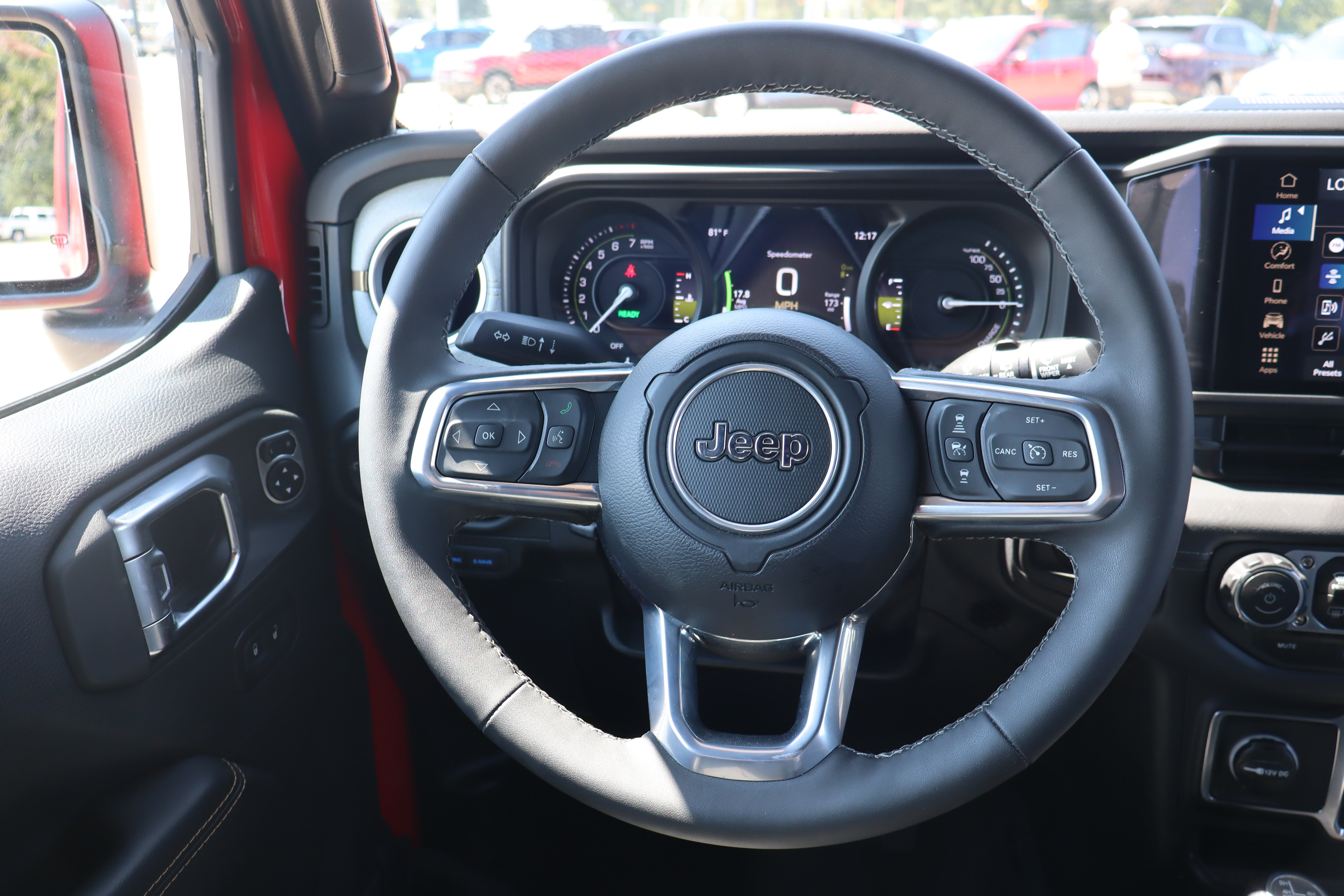 Used 2025 Jeep Wrangler Unlimited Sahara w/ Safety Group AWD/4WD image 14