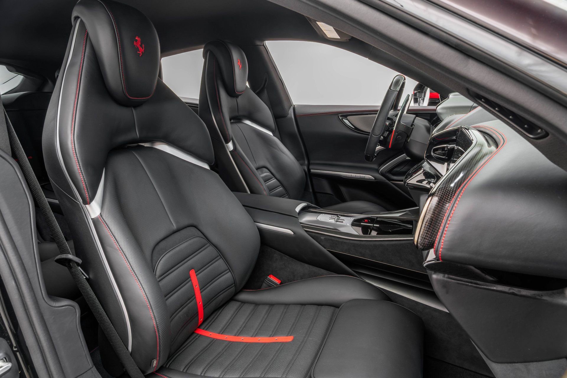 Certified 2024 Ferrari Purosangue AWD/4WD image 31
