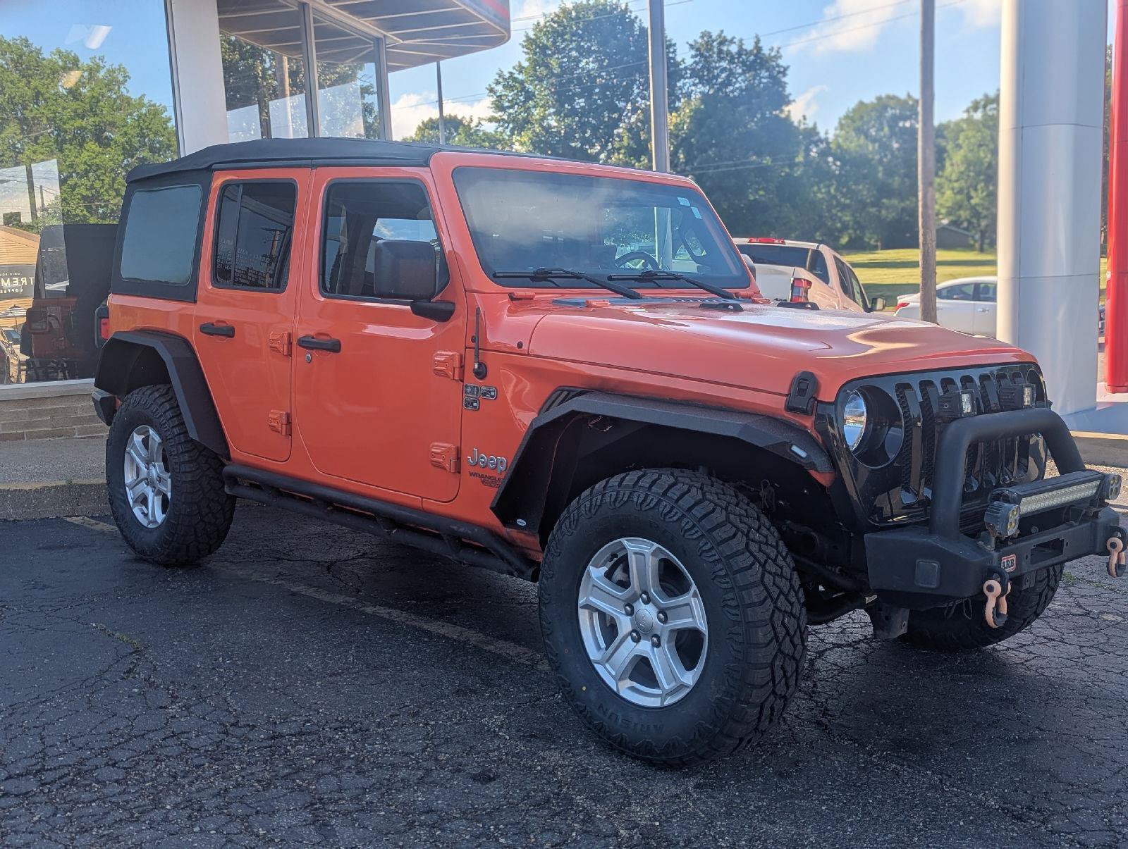 Used 2019 Jeep Wrangler Unlimited Sport S AWD/4WD image 9