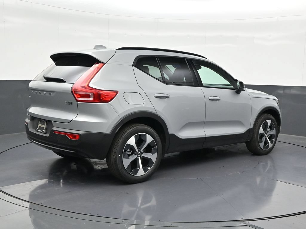 New 2026 Volvo XC40 B5 Plus w/ Protection Package Premier AWD/4WD image 5